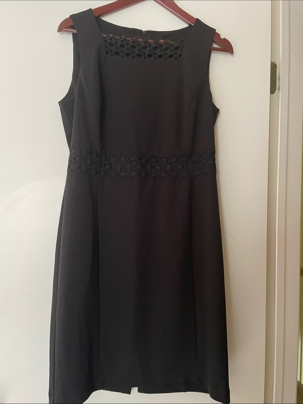 Classic Black Sleeveless A-Line Dress with Decorative Waist & Neck